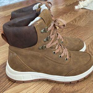 ROXY WOMEN'S KARMEL LACE-UP BOOTS size 9